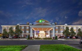 Holiday Inn Express Woodhaven Mi