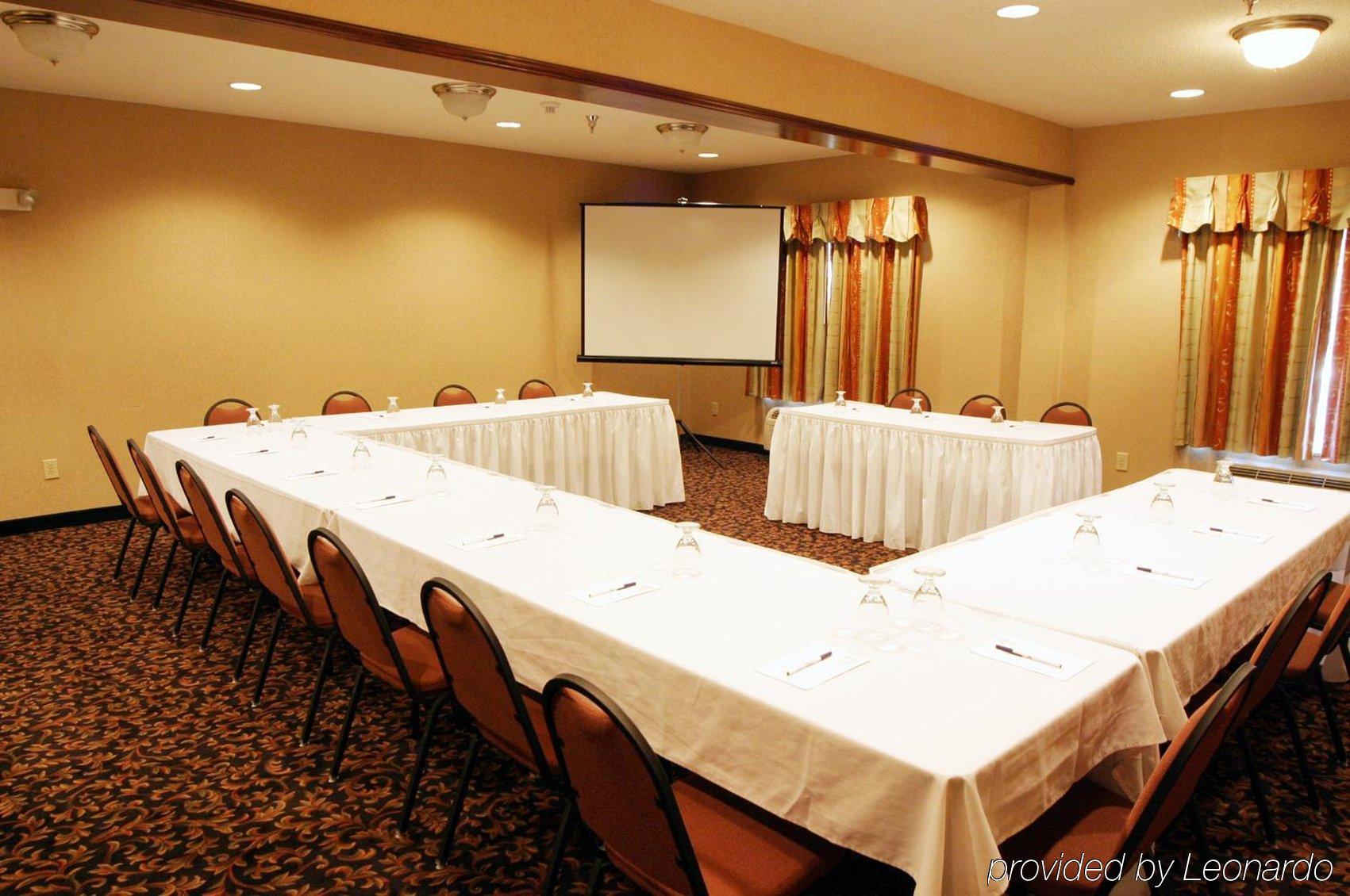 Holiday Inn Express Hotel & Suites Woodhaven By Ihg Exterior photo